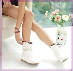 Women's Flat Boots for Middle School Students