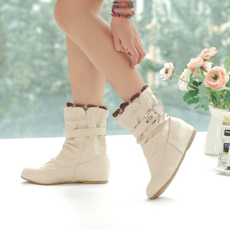 Women's Flat Boots for Middle School Students